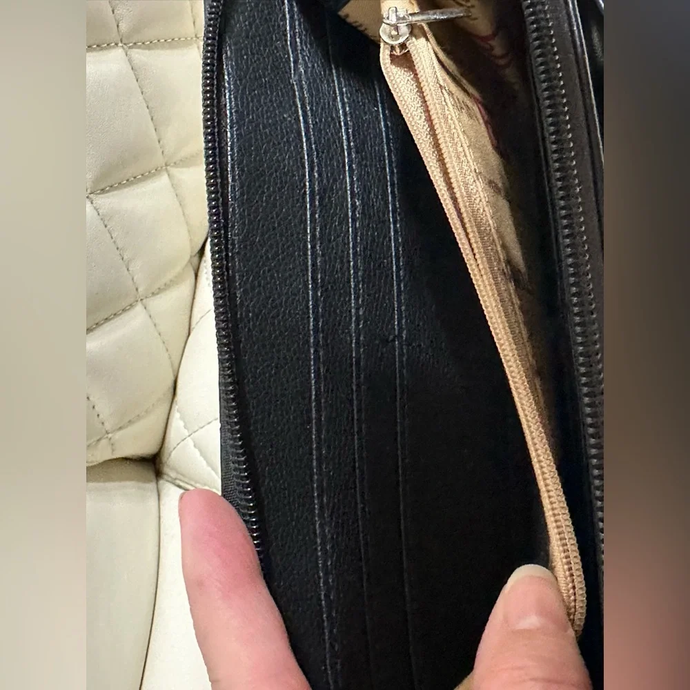 Stone Mountain Large Wrinkle Zip Around Wristlet Wallet Black Leather